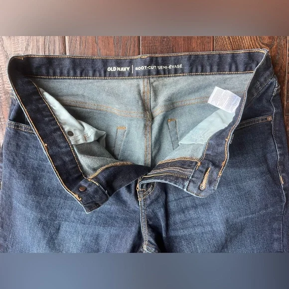 Men’s Old Navy Jeans Boot Cut - Picture 9 of 10